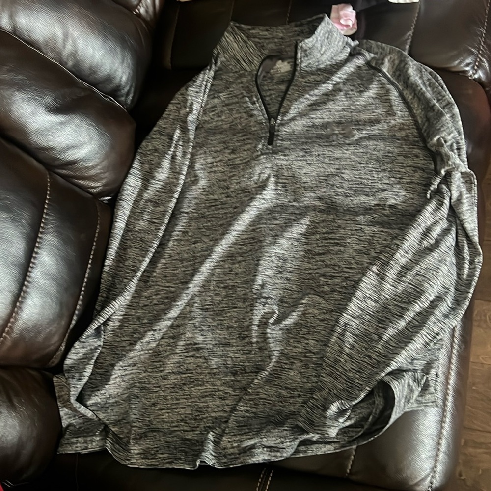 Under Armour 1/4 zip pullover